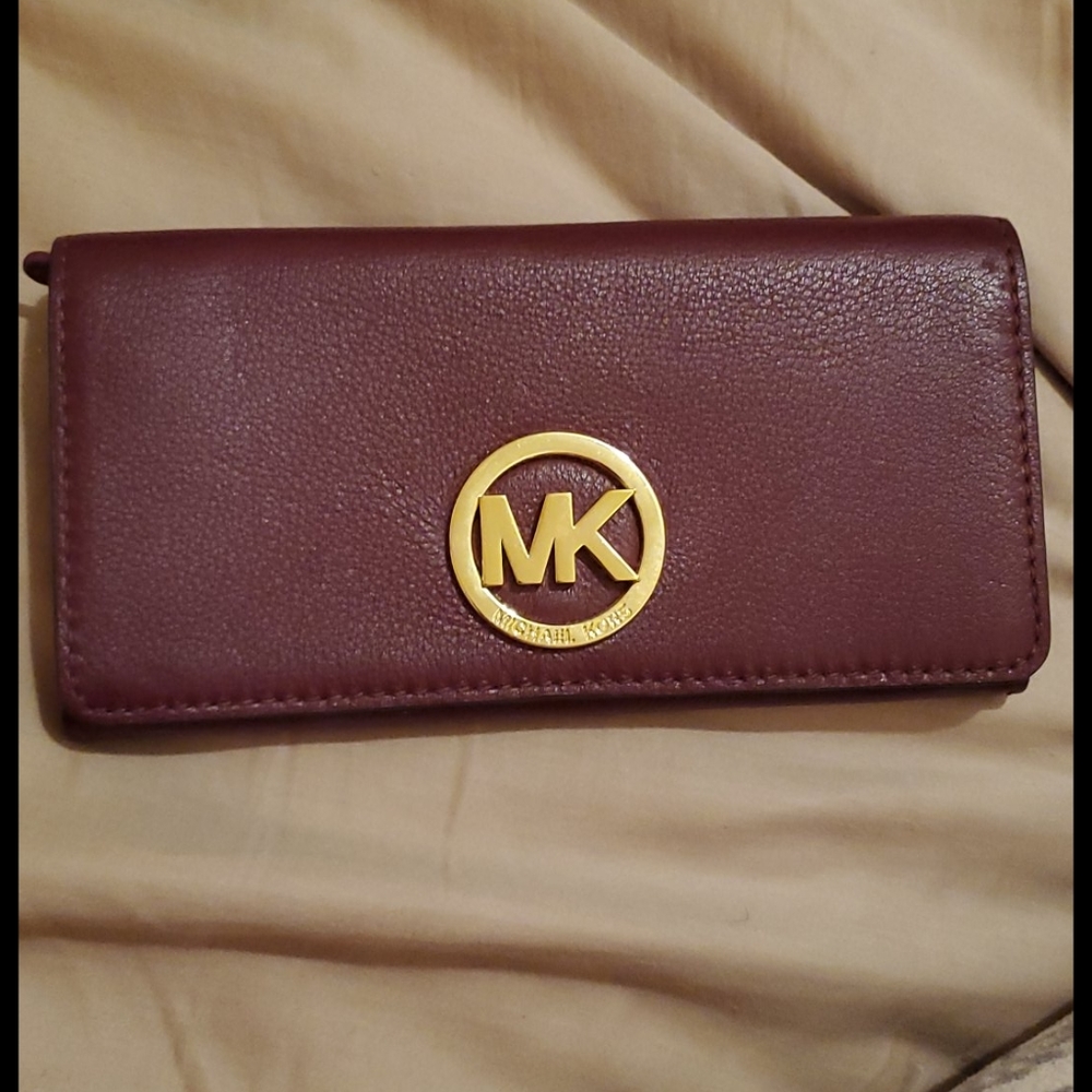 Michael Kors long wallet